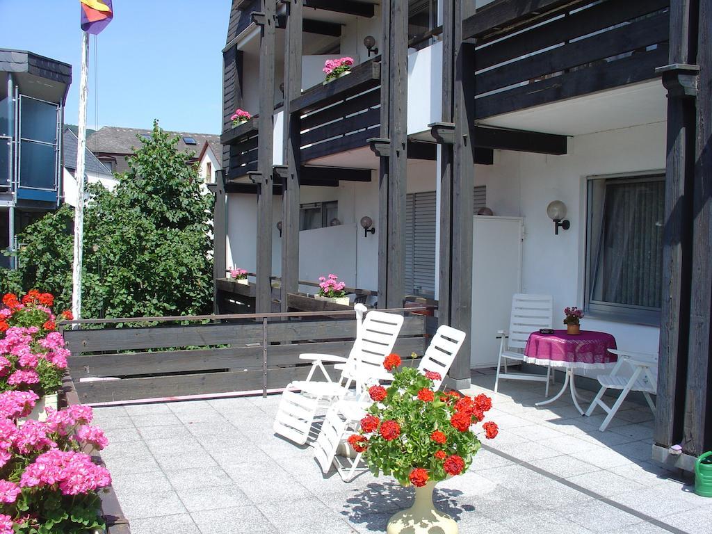 Hotel Haus Mowe Кохем Экстерьер фото